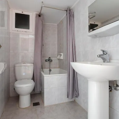 Hotel Roumani 3*